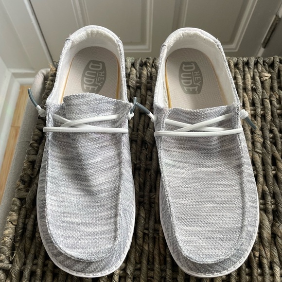 🆕 Women's Hey Dudes Gray, Slip-On Loafers, Moccasin Style Size 11 NEW - Picture 5 of 10